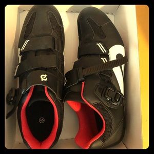 Brand new Peloton Shoes!!